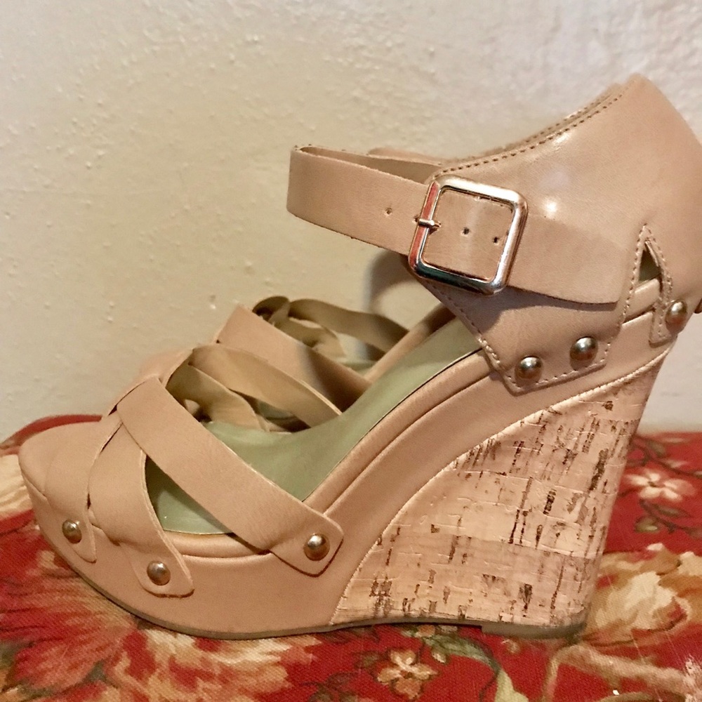 Tan wedge shoe